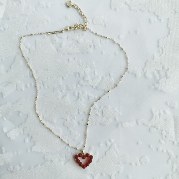 Kendra Scott Ashton Heart Gold Short Necklace Red Glass - Picture 3 of 4